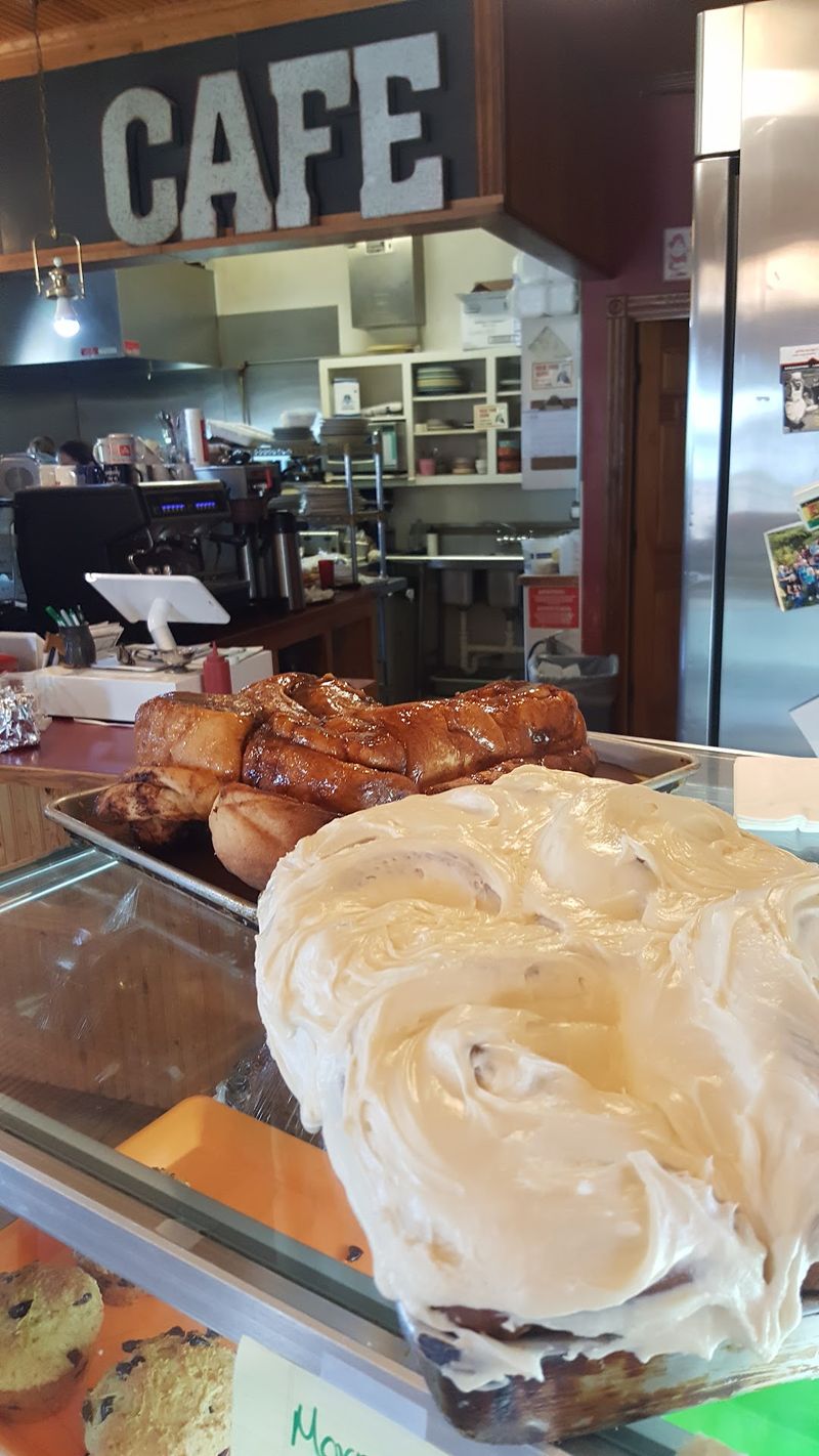 Call Ahead And Walk Out With A Whole Pan