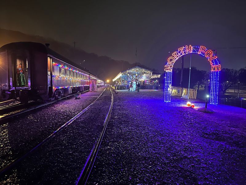 Vintage Railcars Get A Full Holiday Makeover