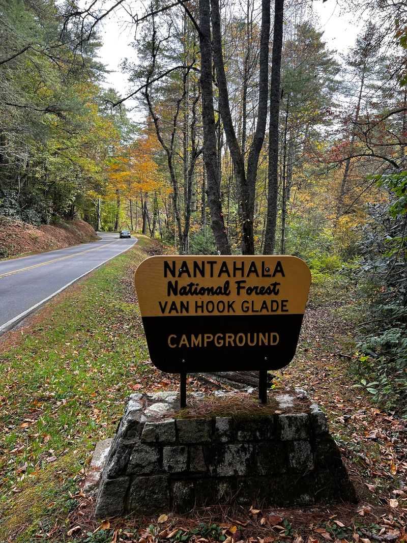 Every Season Gives This Roadside Stop A New Look