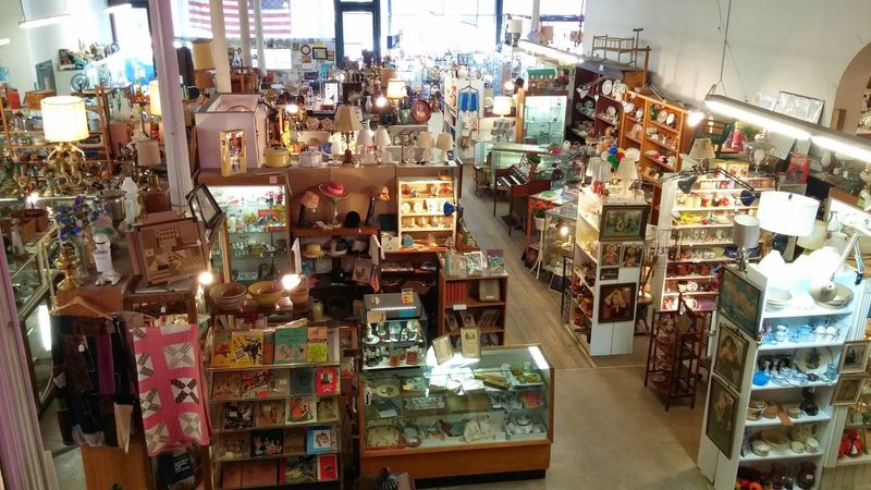 The Antique Center of La Crosse, Ltd.
