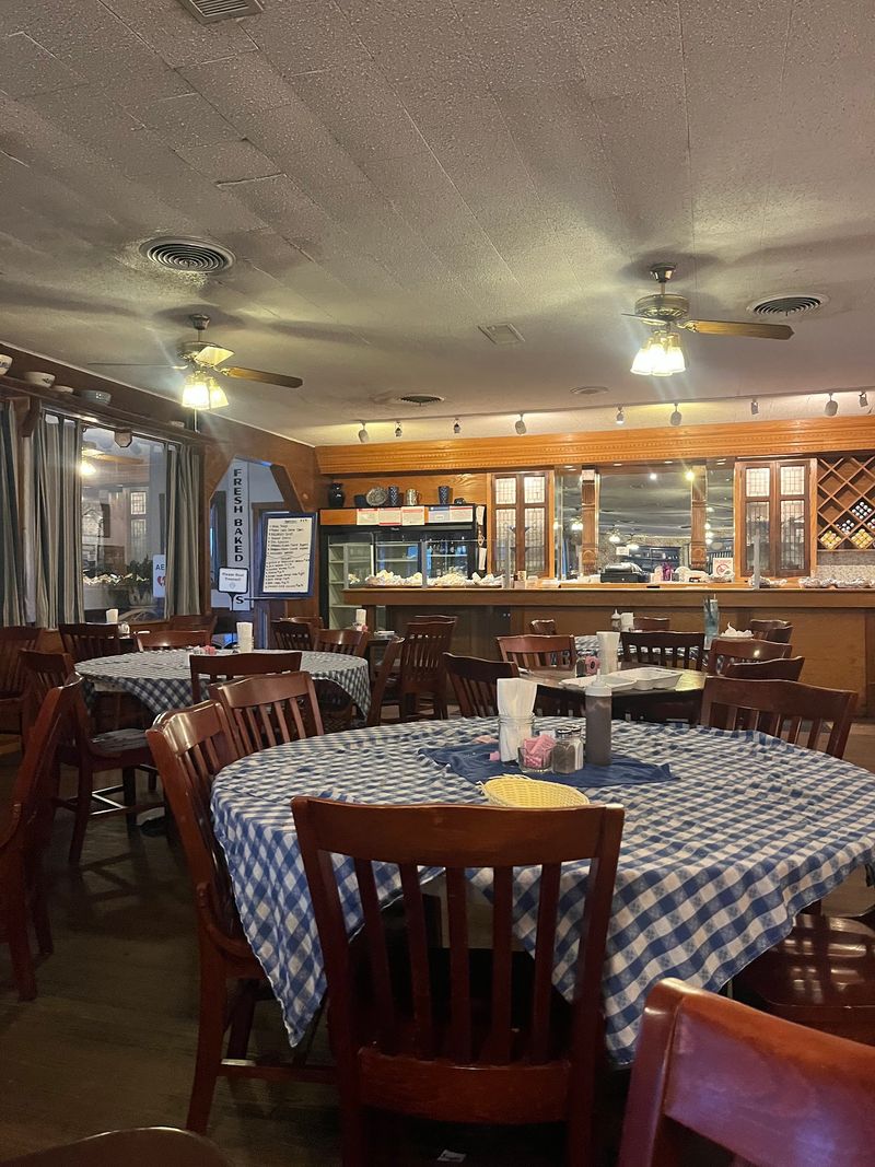 Blue Springs Cafe