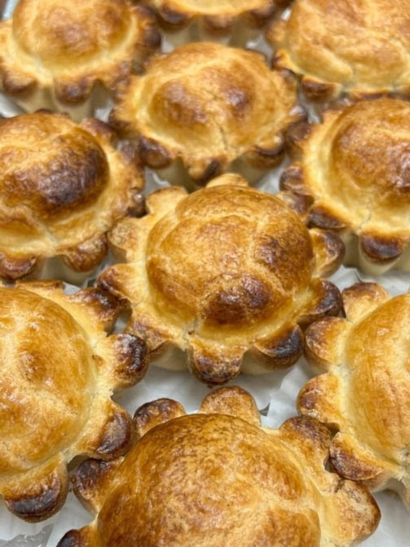 Cheesecakes, Pies, And Fruit Tarts Keep The Holidays Covered