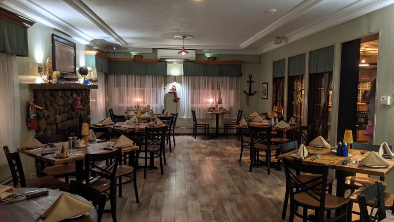 The Original Red Osier Landmark Restaurant - Stafford