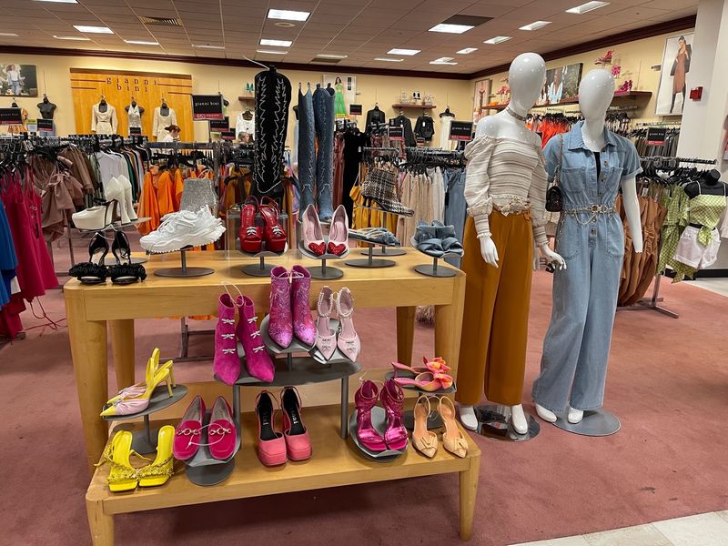 Dillard's Clearance Center