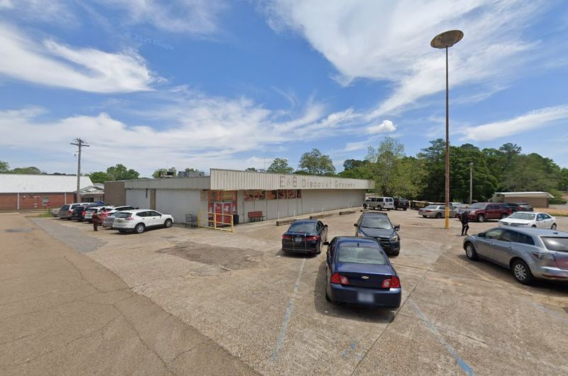 E&B Discount Grocery of Collins, Collins, MS