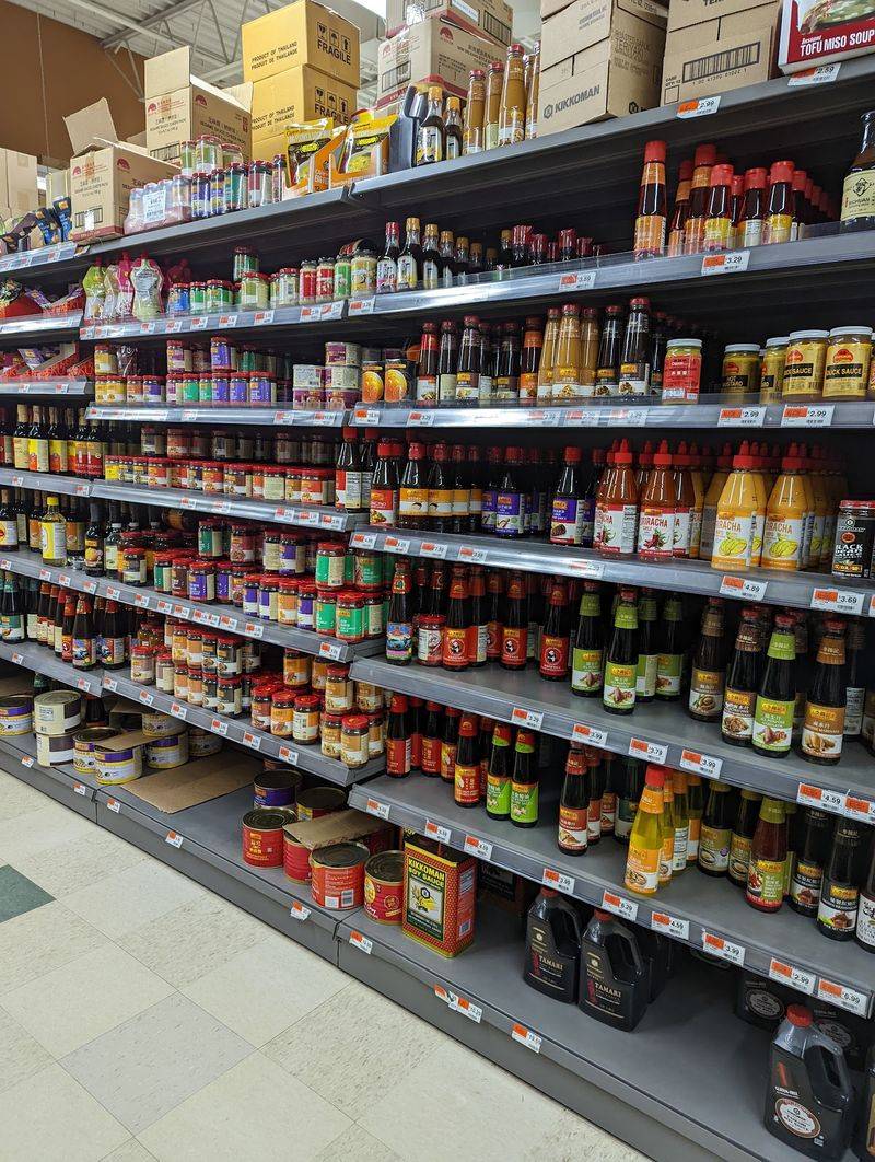 Viet Hua Food Market