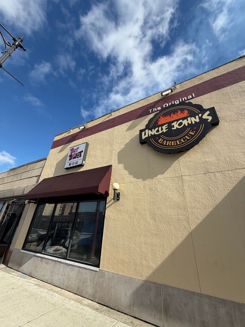A Sweet Stop That Fits Every Kind Of Family Craving
