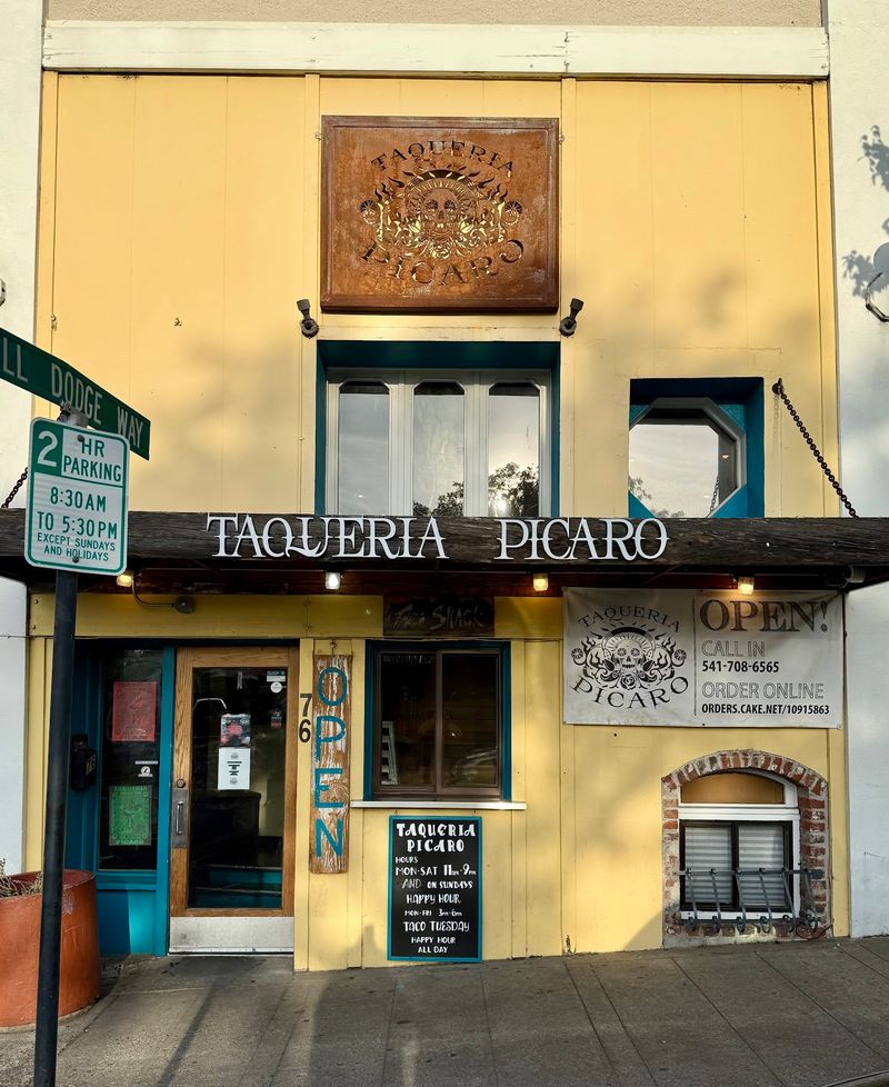 Taquería Picaro