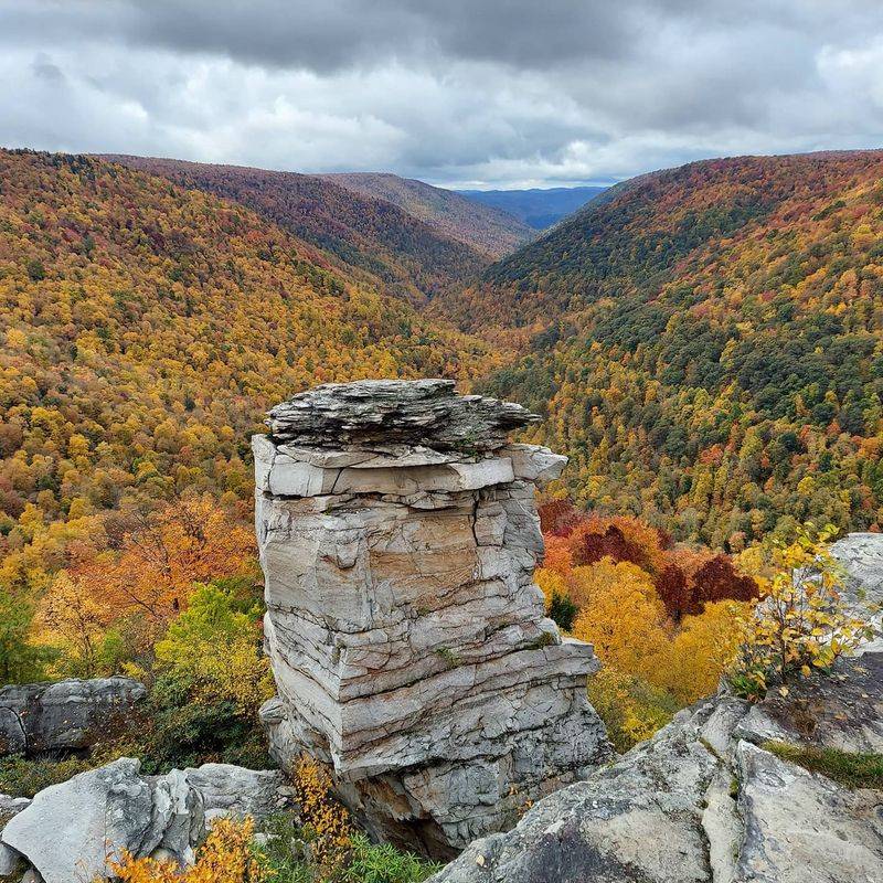 Lindy Point Overlook And Its Jaw-Dropping Canyon View
