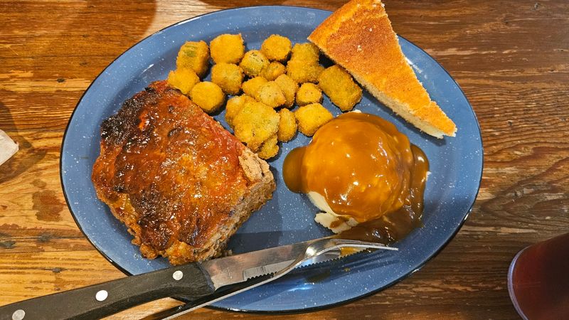 Lunch And Dinner Plates Worth The Drive