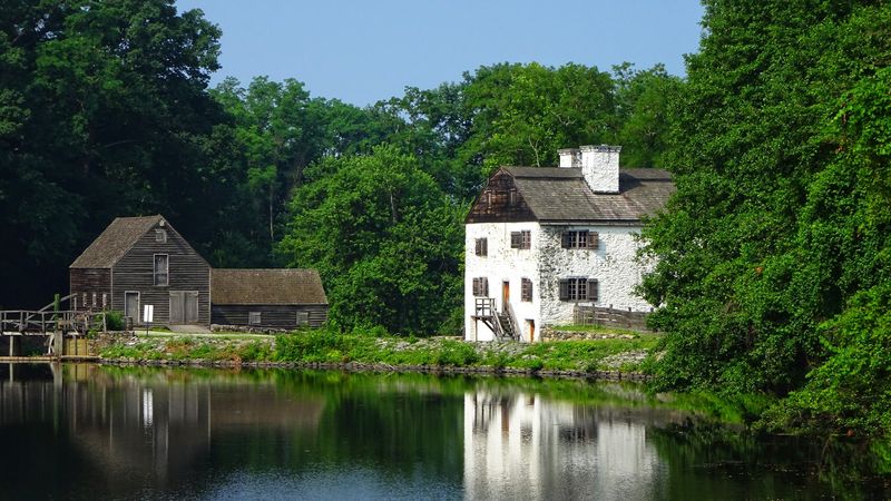 Colonial Life Comes Alive At Philipsburg Manor