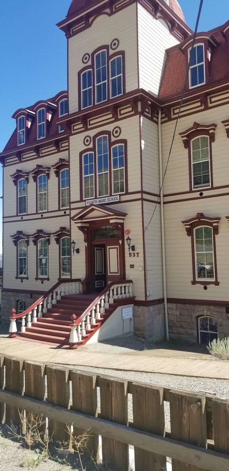 Flush Toilets And Gas Lights That Wowed The 1870s