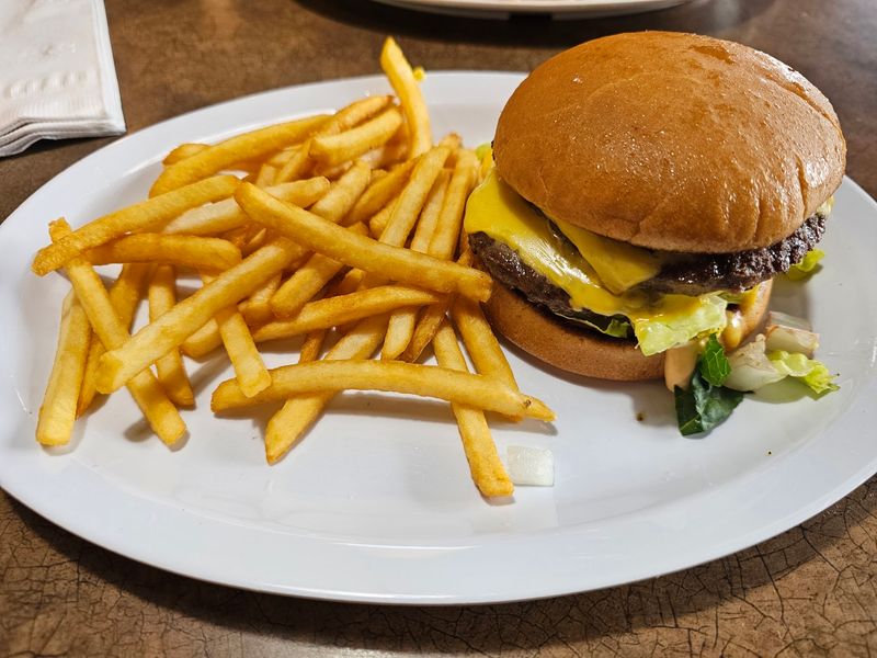 Lunch Gets Loud With Burgers And Award-Winning Soup