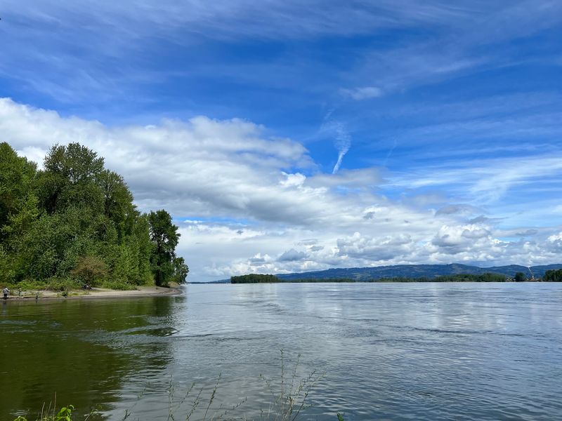 Paddlers Get Water On Every Side