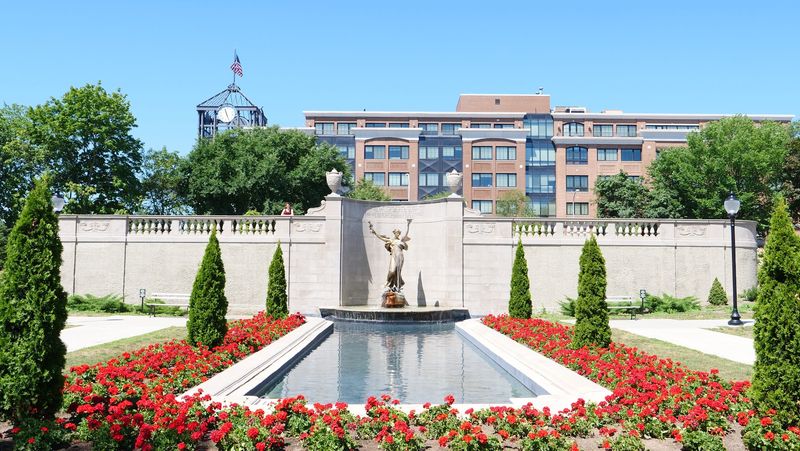 You’ll See Why Movers Keep Setting Their Sights On The Spa City