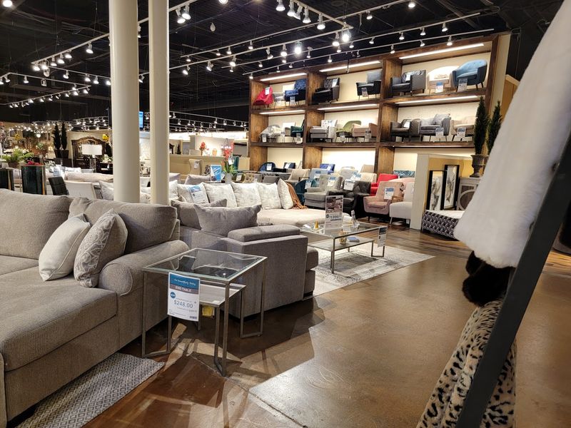 A Showroom Big Enough To Get Lost In
