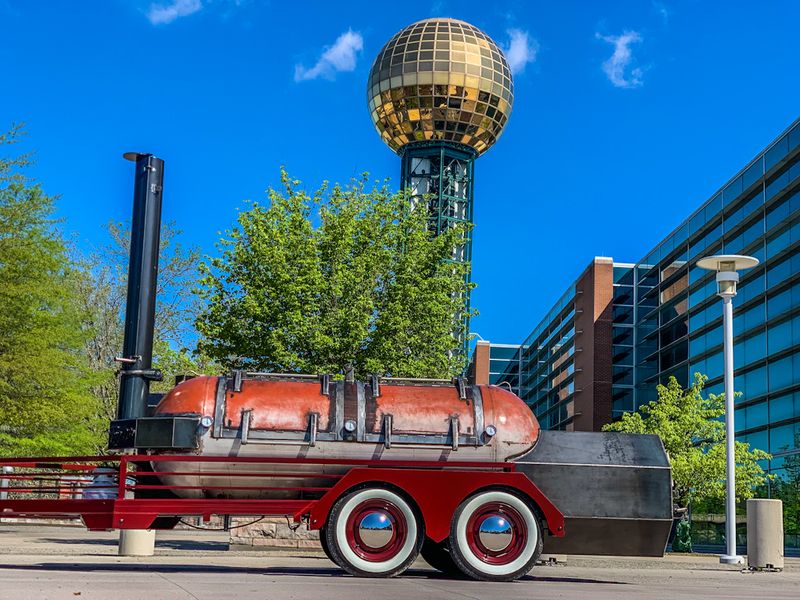 Meet The Big Smoker Built From A Propane Tank