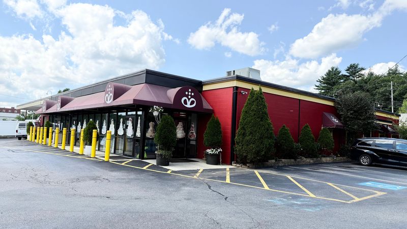 Finding The Bakery On Wood Road