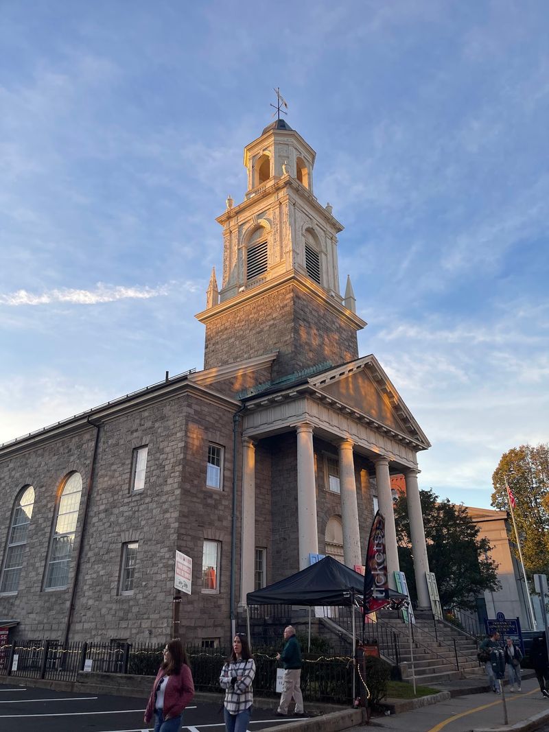 Old Burying Point And Spooky Night Tours