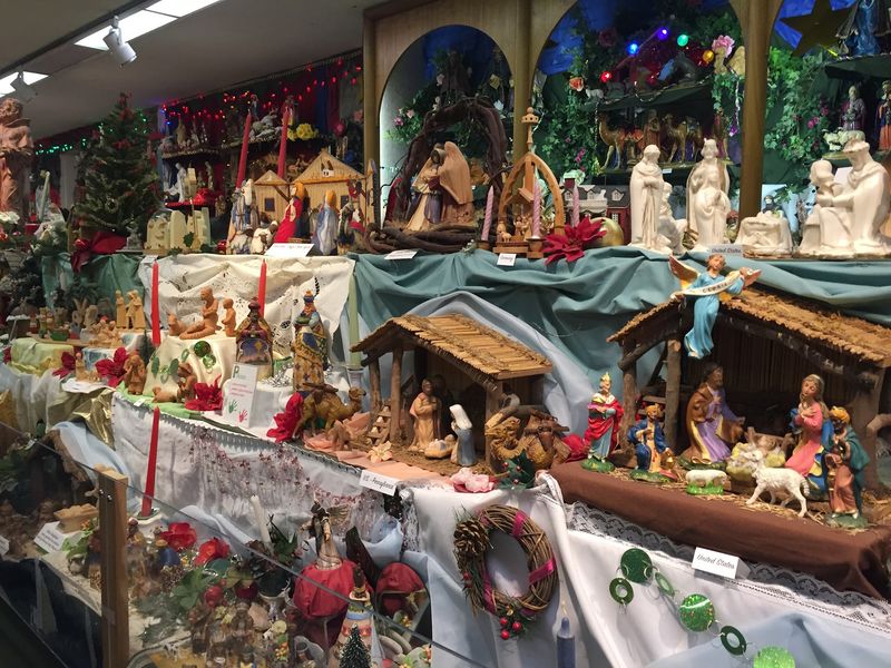 Tiny Nativity Scenes From Around The World Fill A Whole Museum