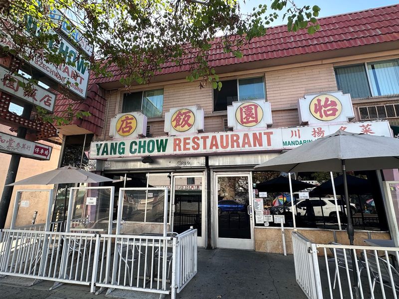 Yang Chow Restaurant