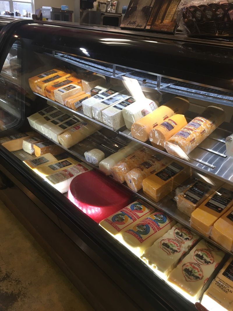 Meat And Cheese Trays That Make Hosting Look Easy
