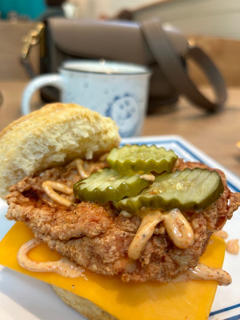 Gravy Lovers And Spice Fans Can Both Win Here