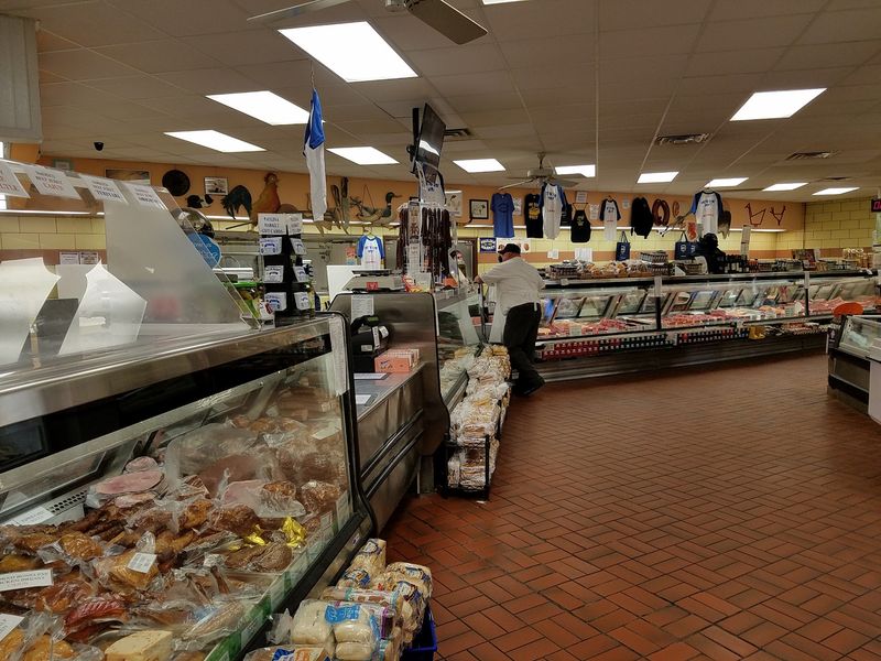 Timing Your Trip And Finding The Shop On Lincoln Avenue