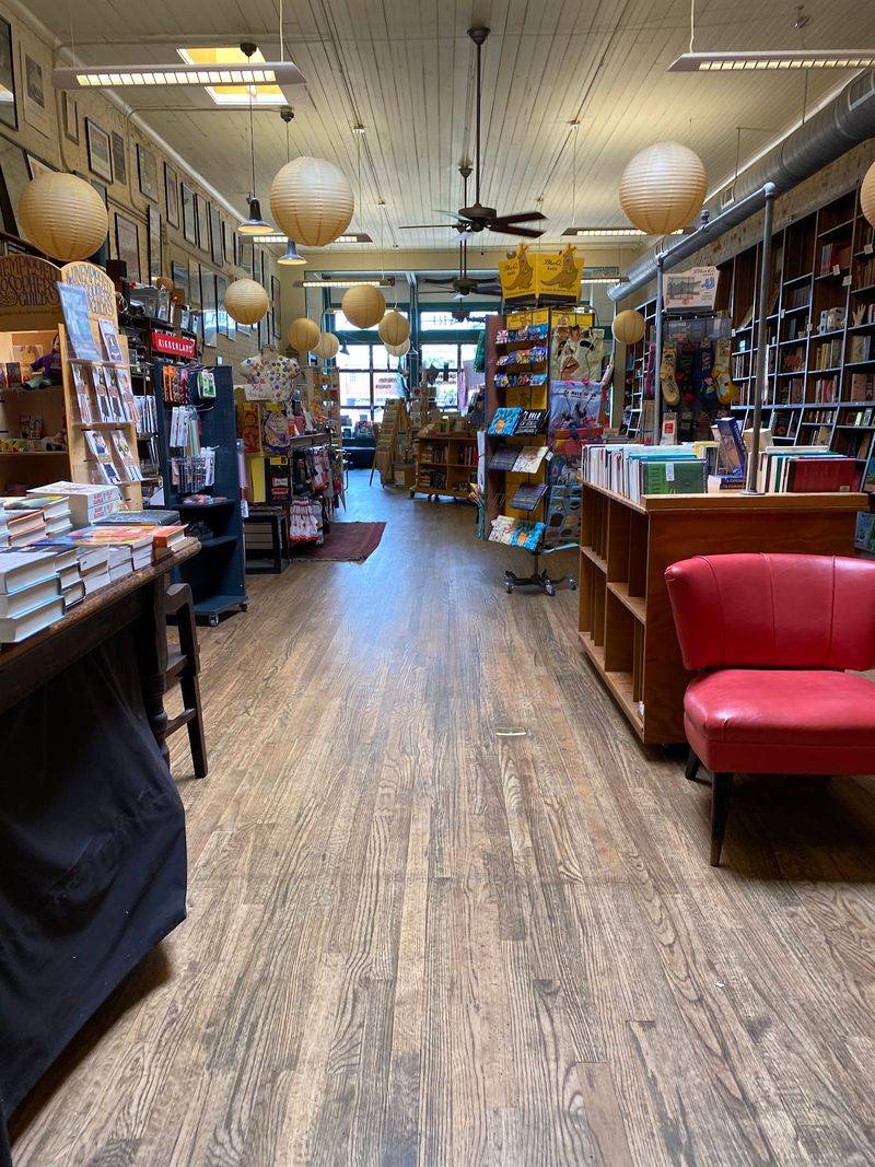 Off Square Books, Oxford, MS
