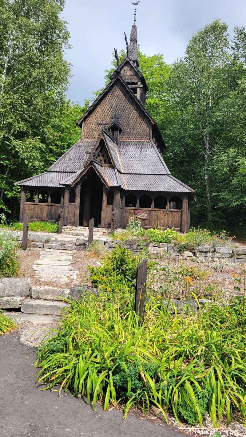 Round Out Your Island Day With These Nearby Stops