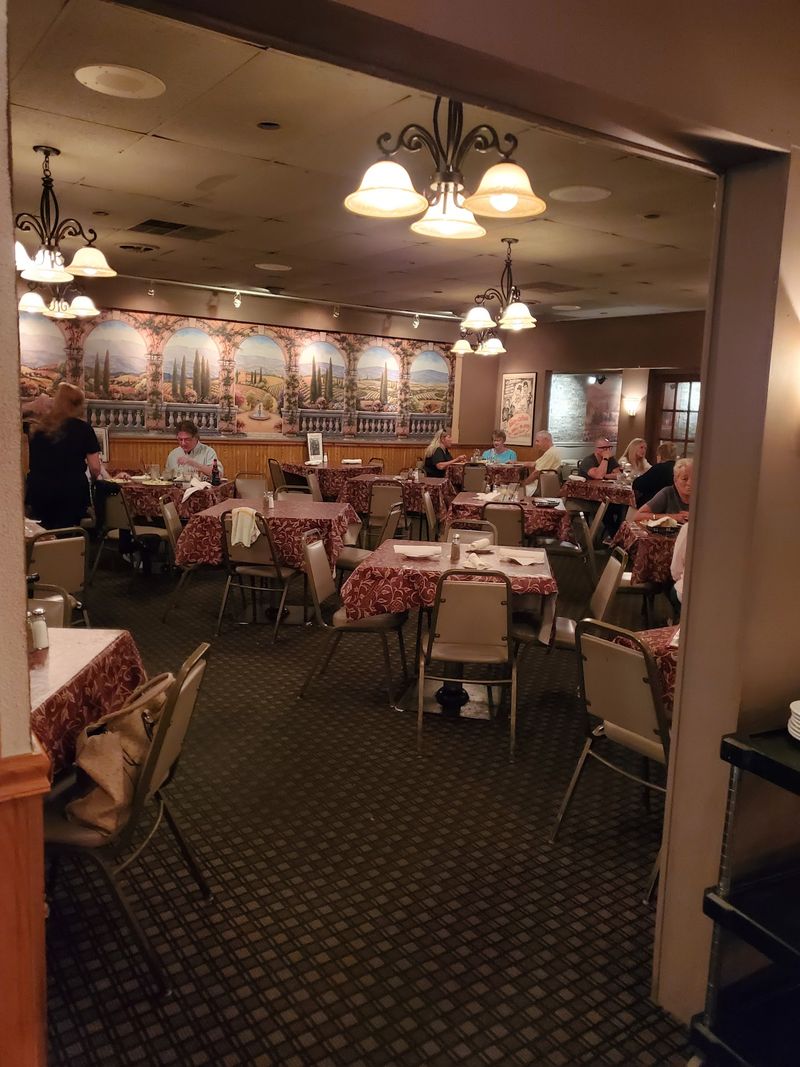 Lib's Supper Club