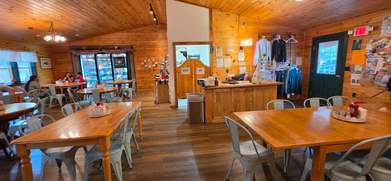 Tin Teepee Café