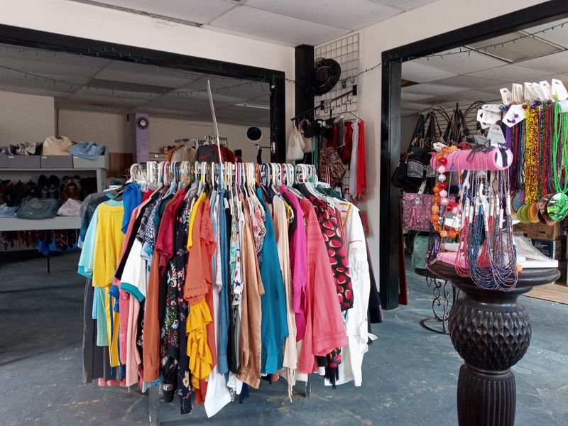 Grey Box Vintage and Resale Shop, Holly Springs, MS