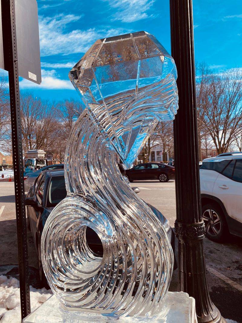 Local Performers Keep The Square Singing All Weekend