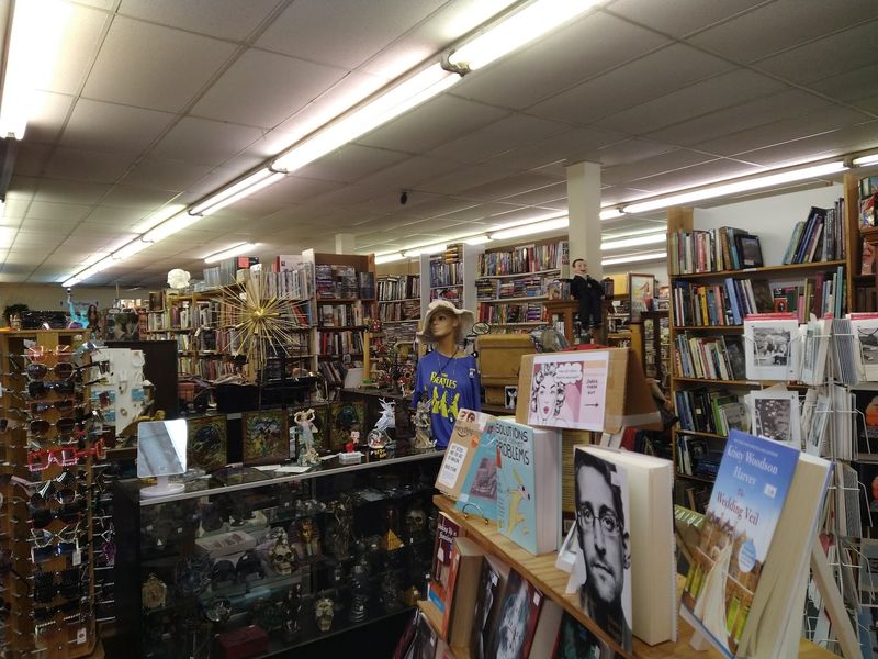 Greatest Hits Music & Books, Tupelo, MS