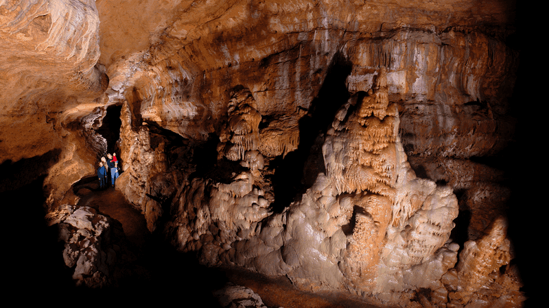 HOLLOWeen At Cave Of The Mounds