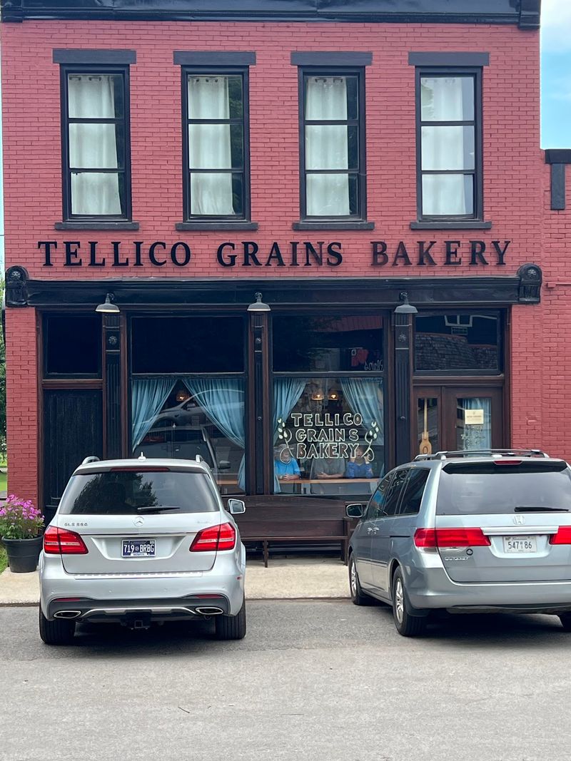 Tellico Grains Bakery