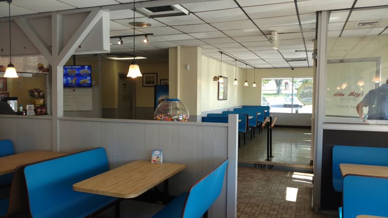 John & Mary's Restaurant