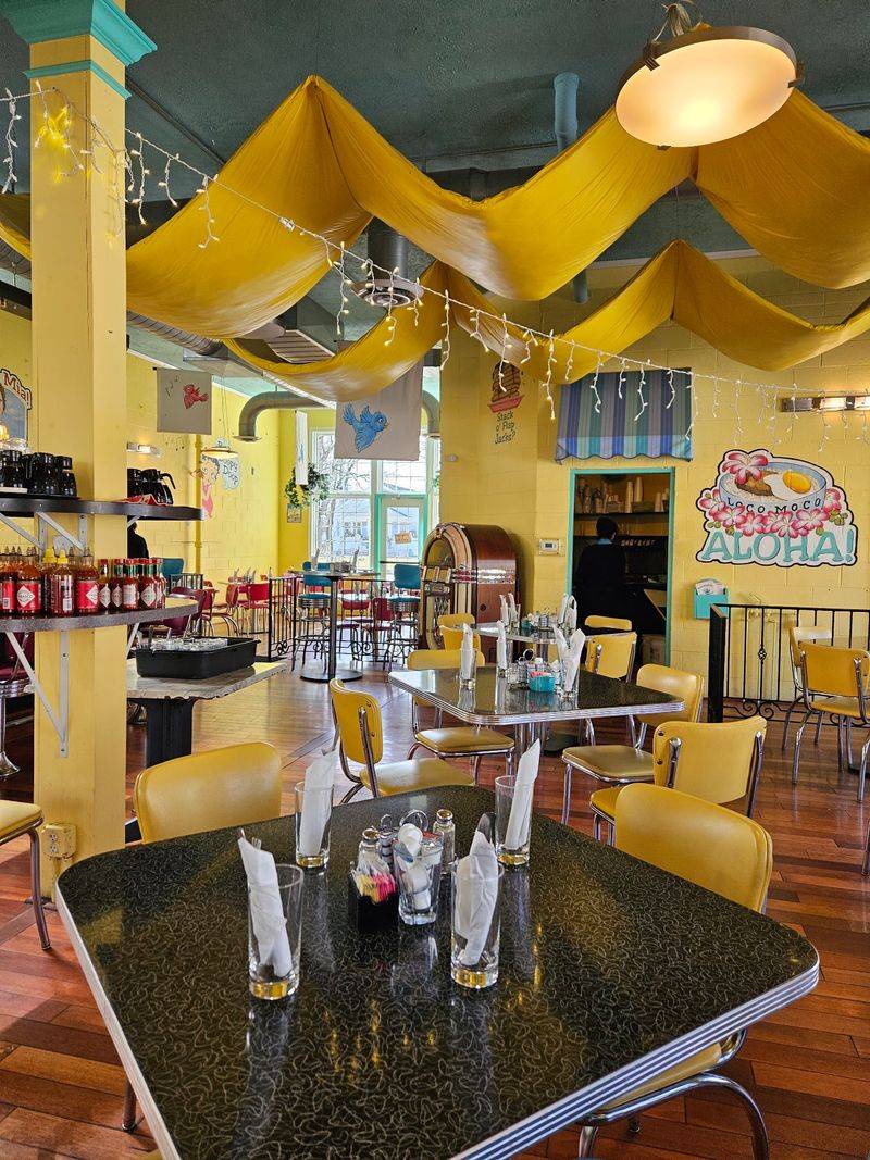 Good Morning Mama's Cafe