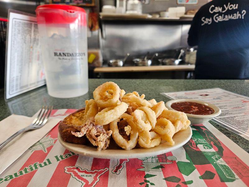 Randazzo's Clam Bar