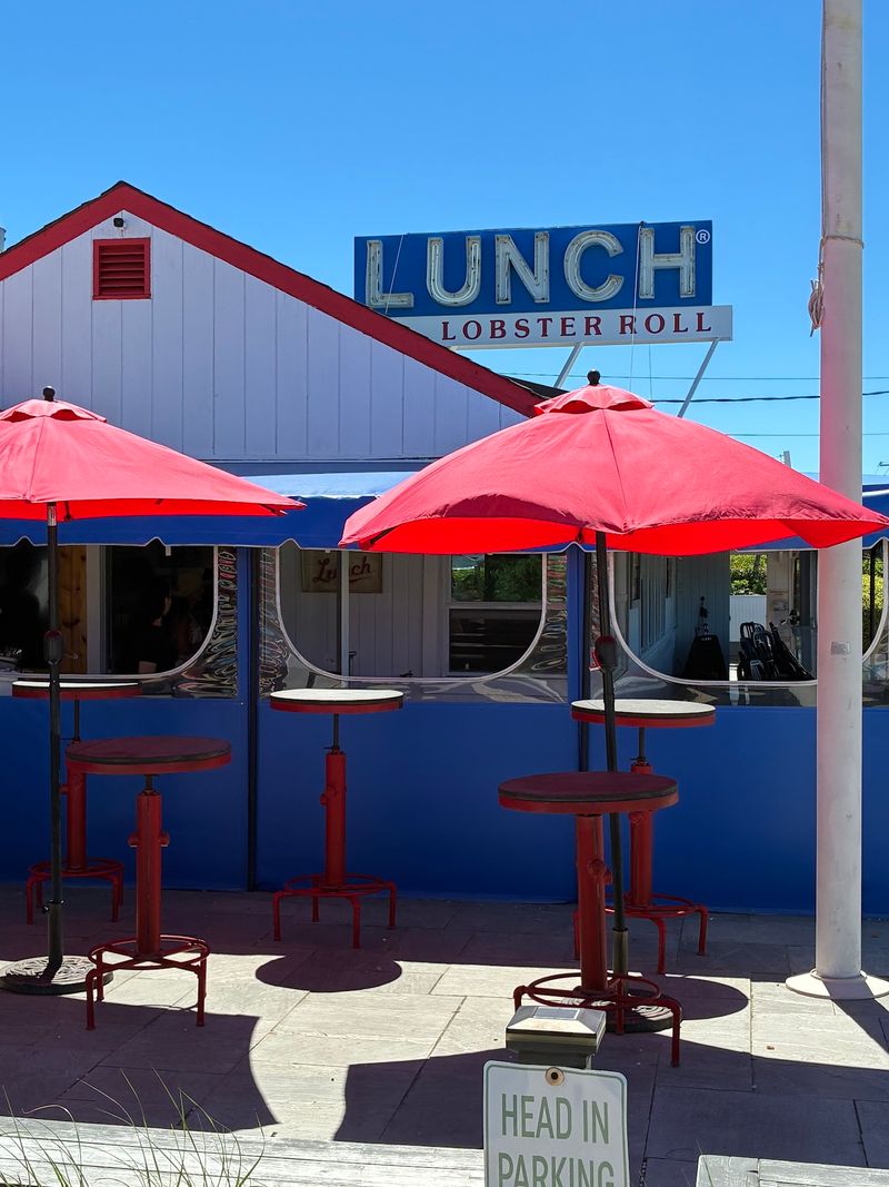 LUNCH Lobster Roll Amagansett