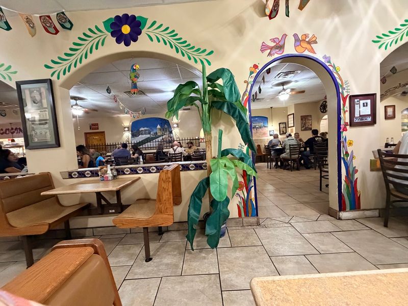 Andele Restaurant