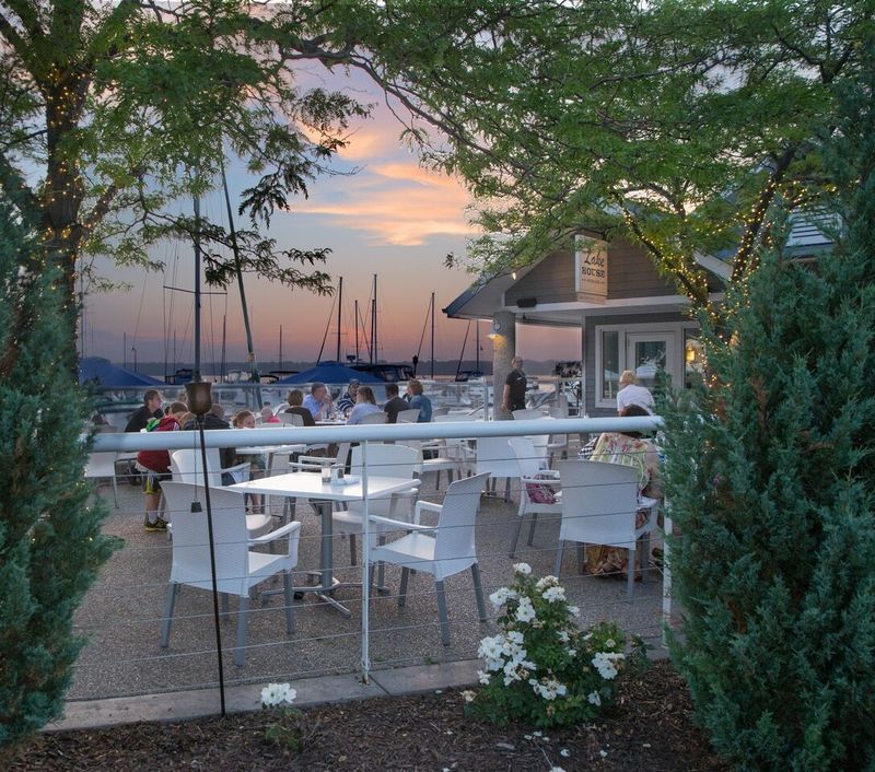 The Lake House Waterfront Grille