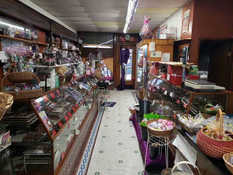 Schmidt's Candy - Woodhaven