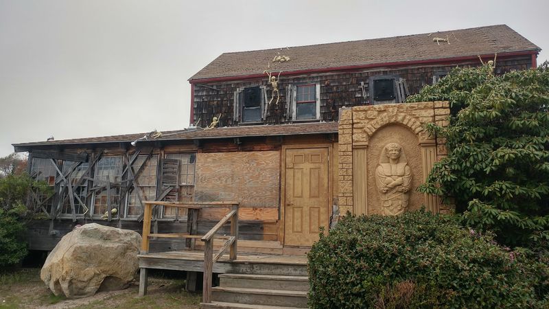 Barrett's Haunted Mansion