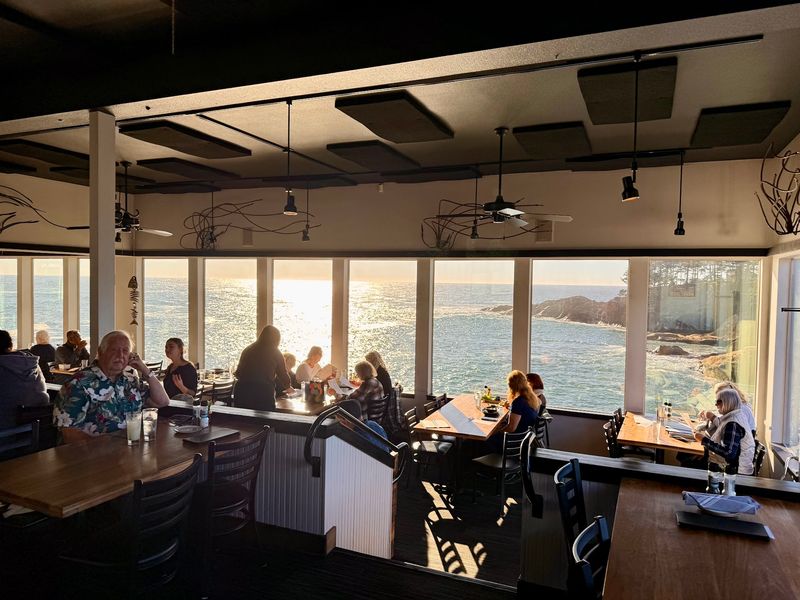 Tidal Raves Seafood Grill