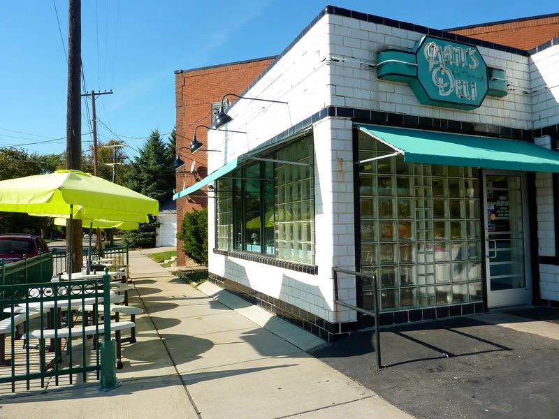 Mati's Deli