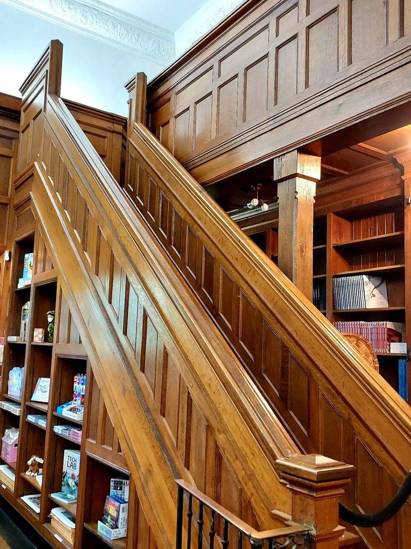 Woodwork Worthy of Its Own Gallery