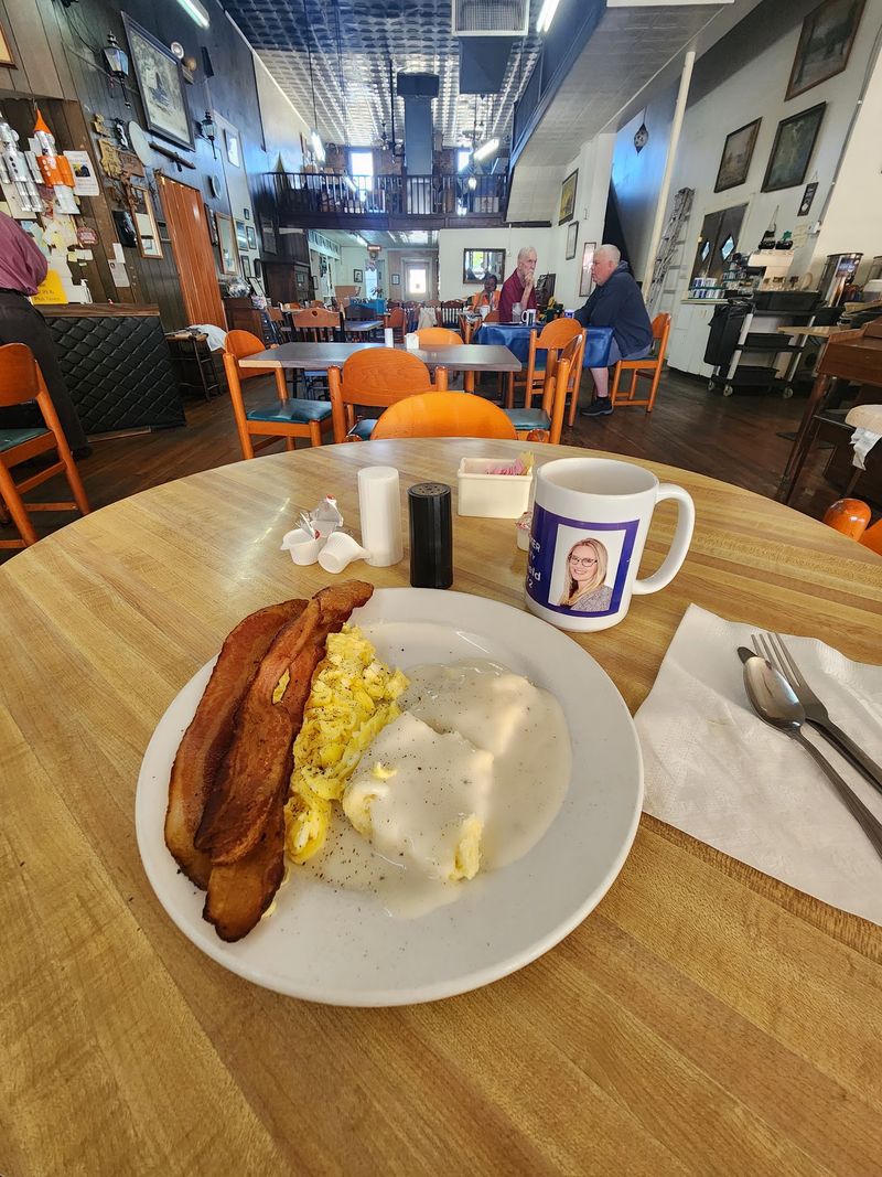 Coffee, Sweet Tea, And A Surprising Number Of Sips