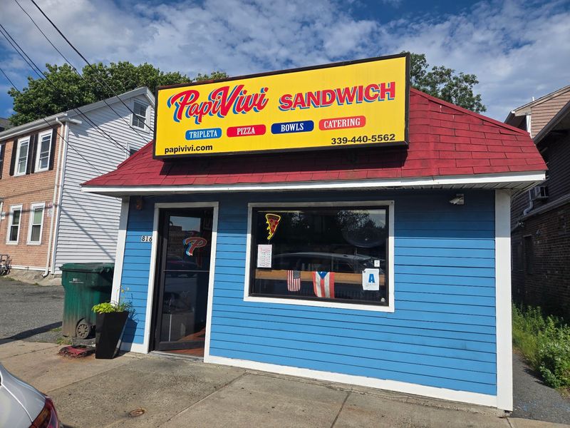 PapiVivi Latin Food & Catering/Tripleta, Chopped Cheese & Shuco City